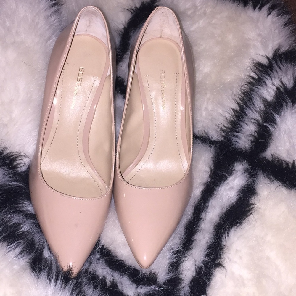 Selling gently used BCBG Woman’s shoes